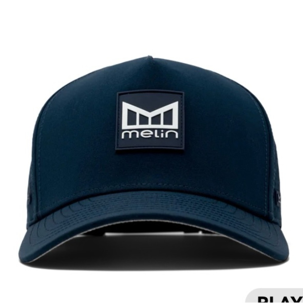 Melin Navy Blue Cap. Size classic.
